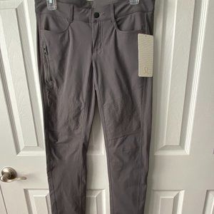 Dark Gray LULU work out pants NWT sz 8